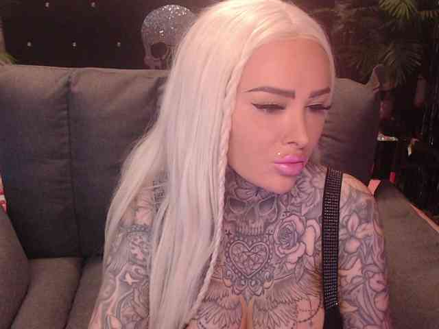 MilaElaine