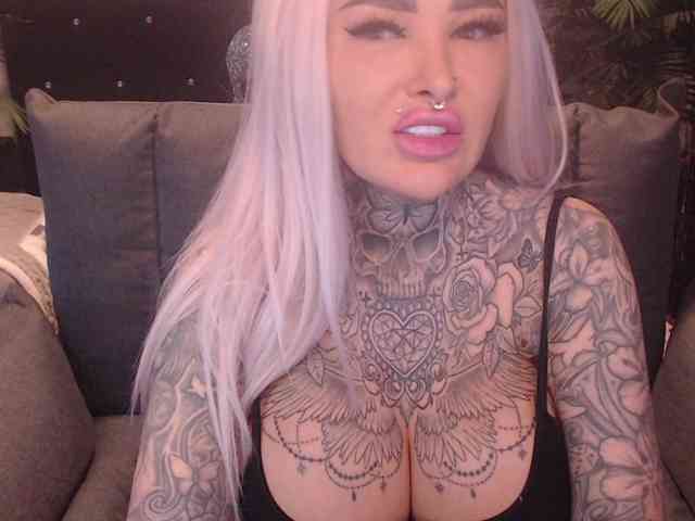 MilaElaine