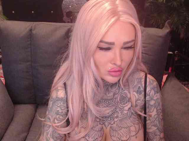 MilaElaine