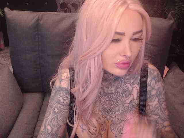 MilaElaine