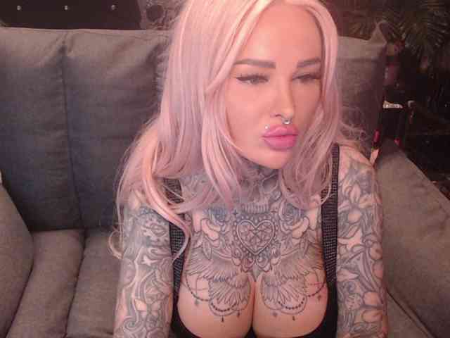 MilaElaine