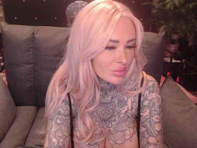 MilaElaine