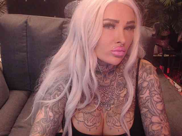 MilaElaine