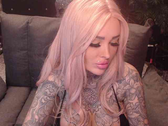 MilaElaine