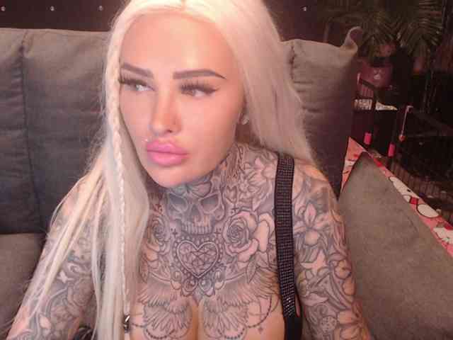 MilaElaine