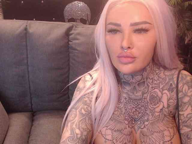 MilaElaine
