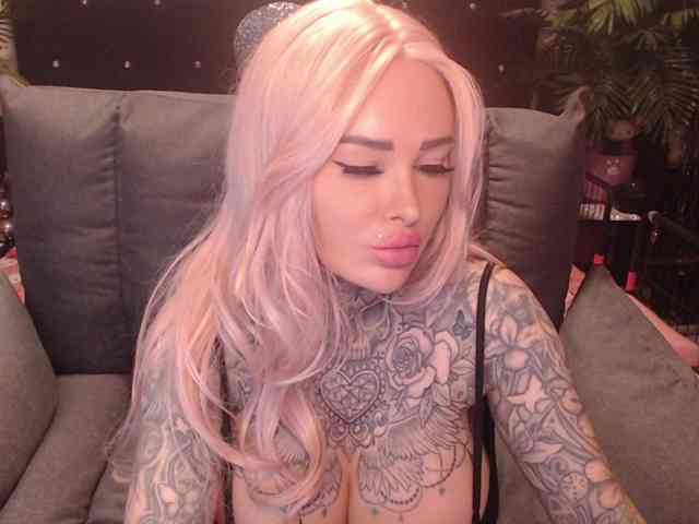 MilaElaine