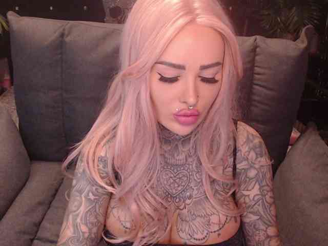 MilaElaine