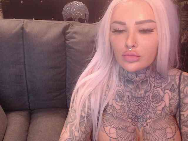 MilaElaine