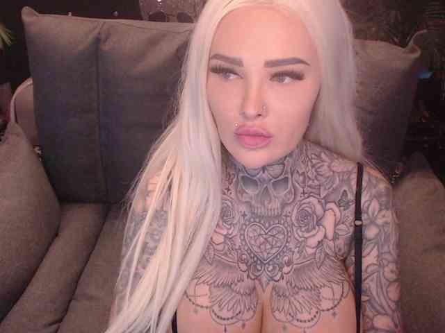 MilaElaine