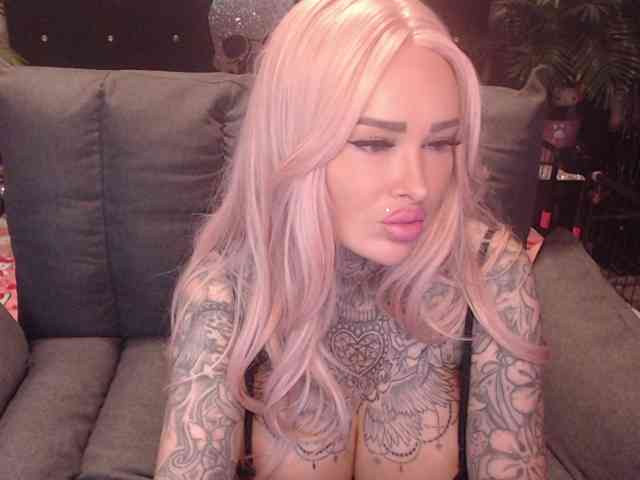 MilaElaine