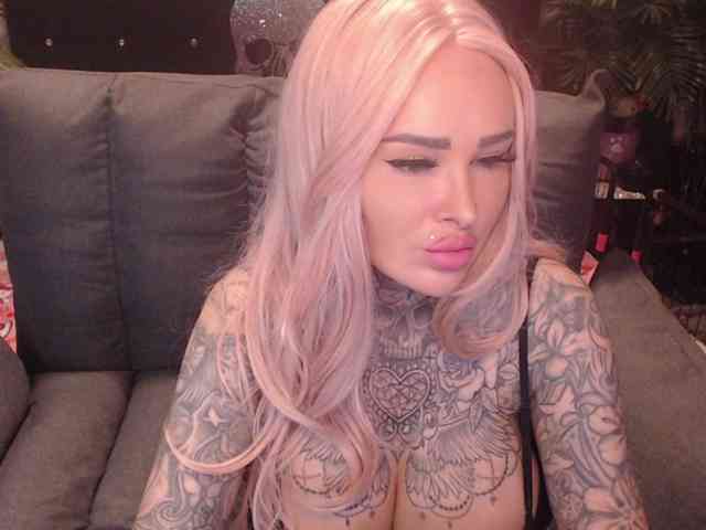 MilaElaine