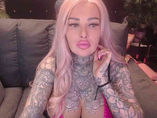 MilaElaine
