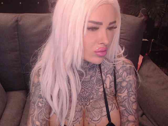 MilaElaine