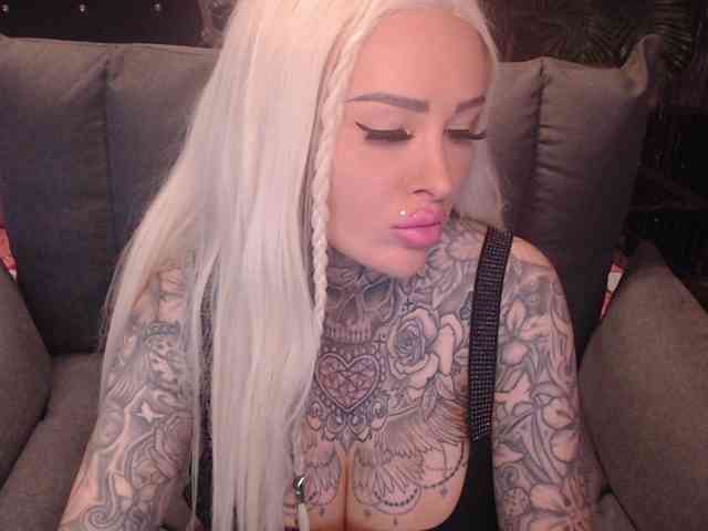 MilaElaine