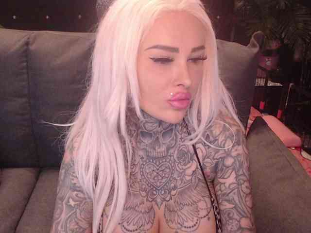 MilaElaine