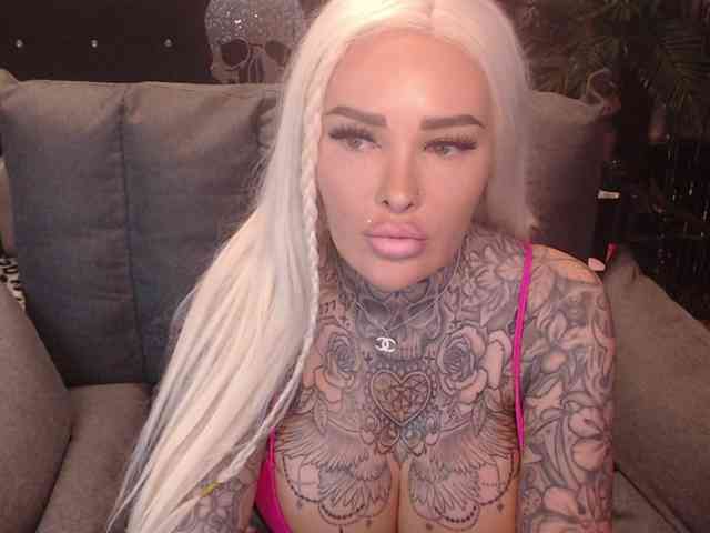 MilaElaine