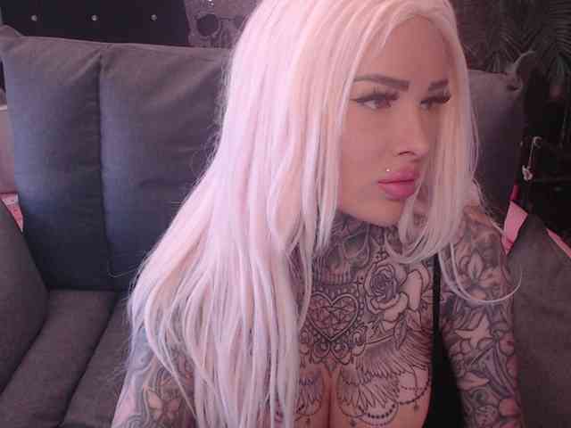 MilaElaine