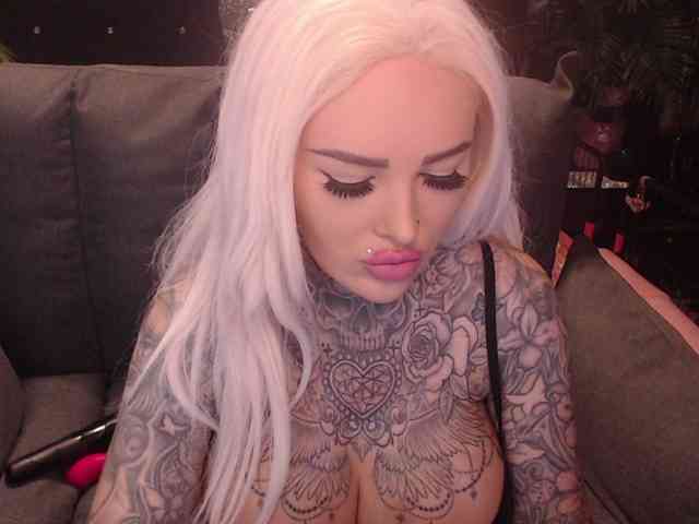 MilaElaine