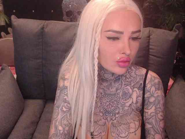 MilaElaine