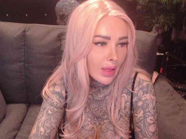 MilaElaine