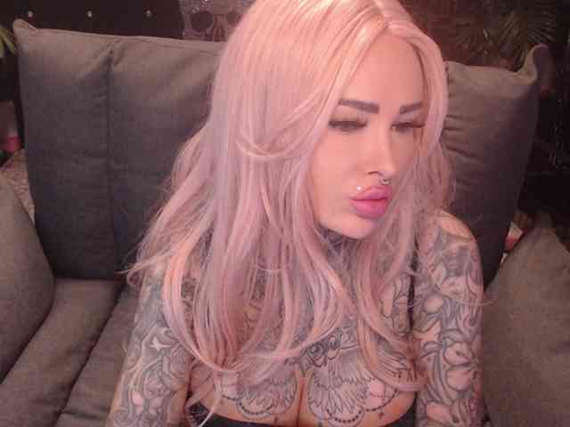 MilaElaine