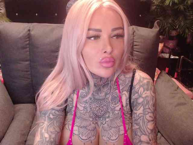 MilaElaine