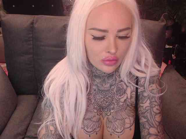 MilaElaine