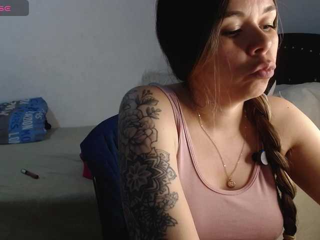 erika18love live cam on BongaCams