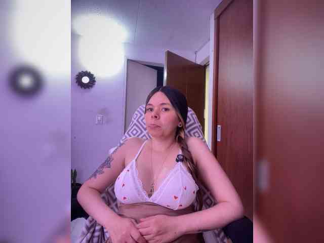 erika18love webcam
