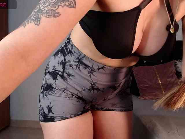 erika18love webcam