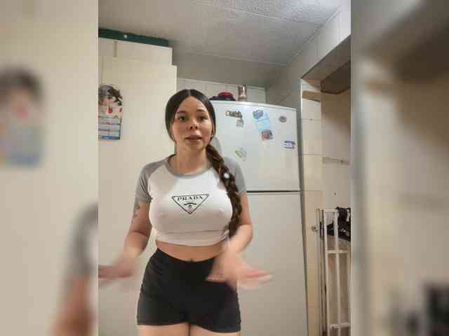 erika18love webcam