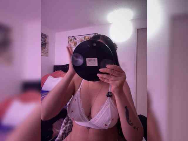 erika18love webcam