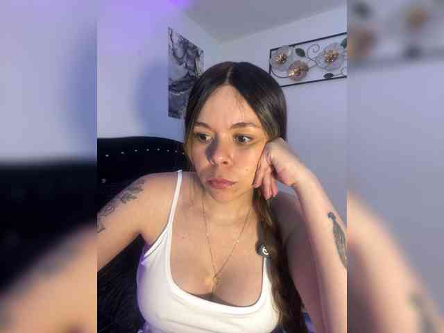 erika18love webcam
