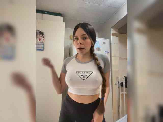 erika18love webcam