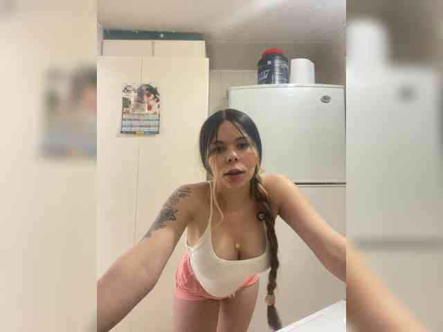 erika18love webcam