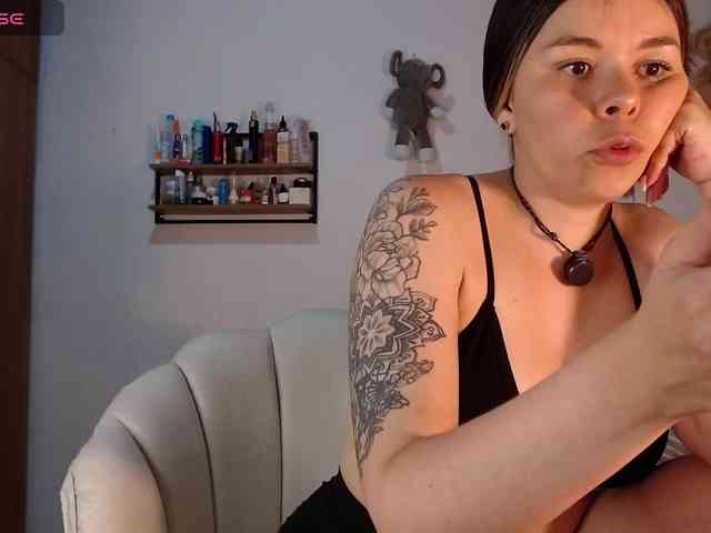 erika18love webcam