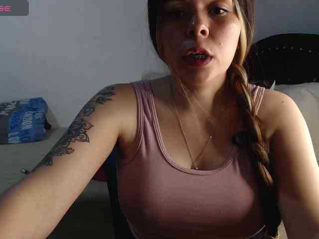 erika18love webcam