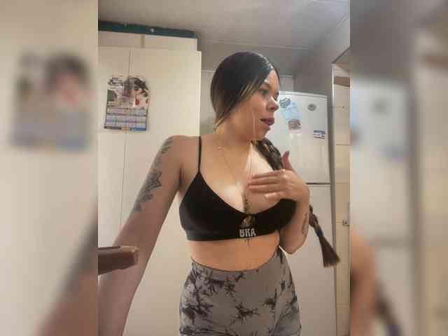 erika18love webcam