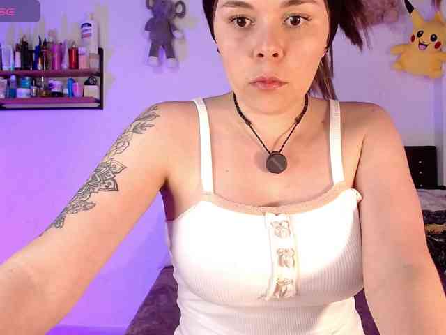 erika18love webcam