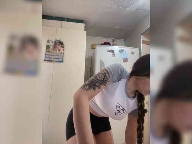 erika18love webcam