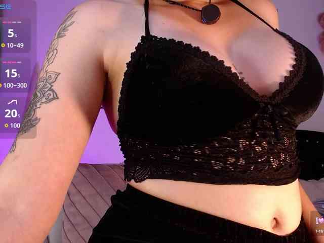 erika18love's live room