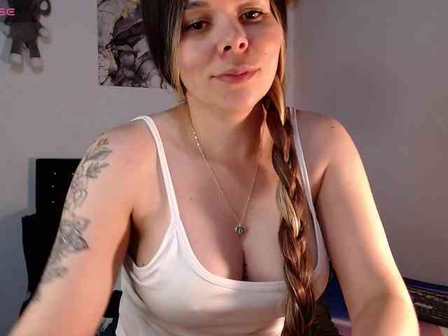 erika18love webcam