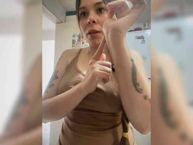 erika18love webcam