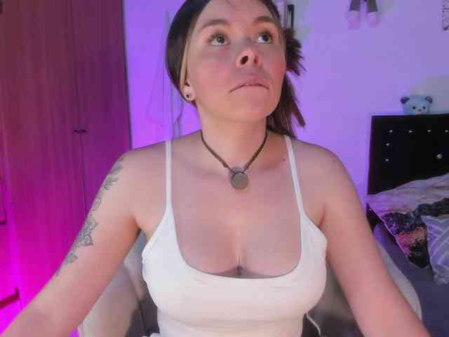 erika18love webcam
