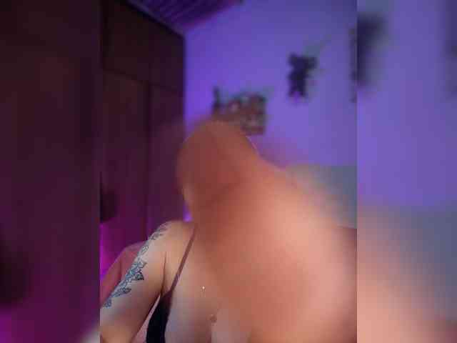 erika18love webcam