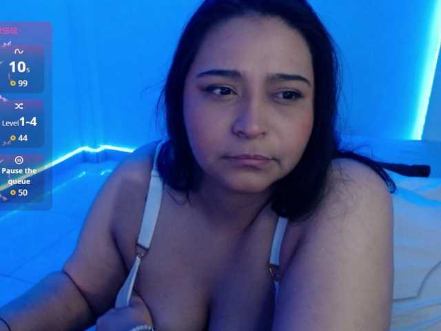 Alyson- live cam on BongaCams