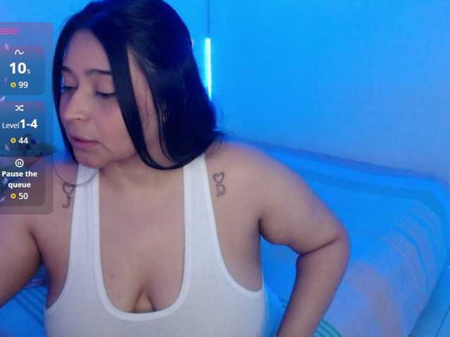 Alyson- live cam on BongaCams