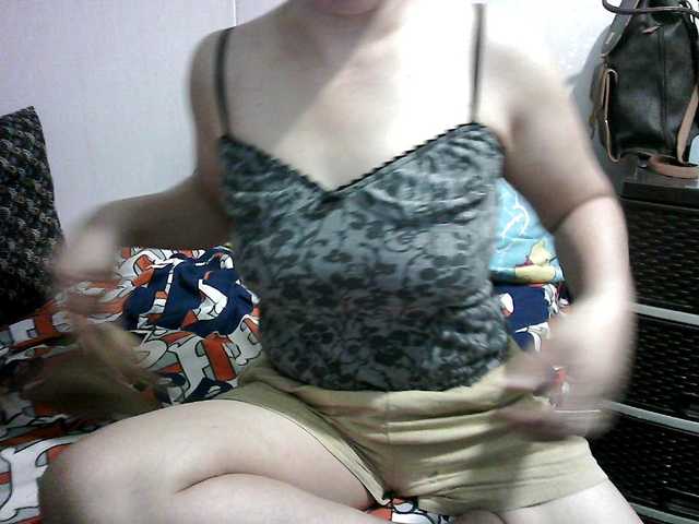erica-4u live cam on BongaCams