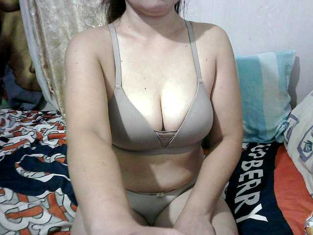 erica-4u live webcam show